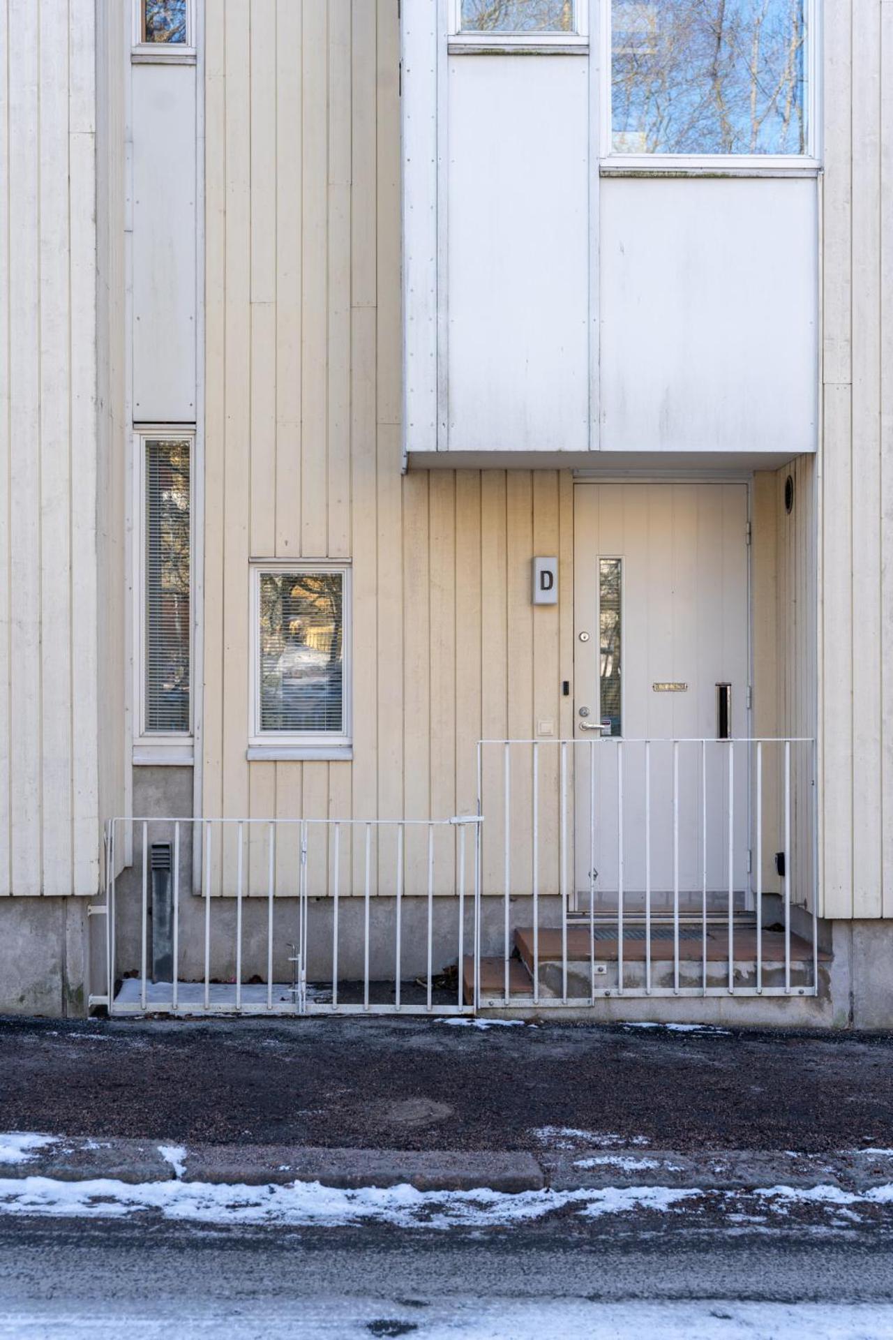 Architectural Townhouse With Sauna And Patio Semesterbostad